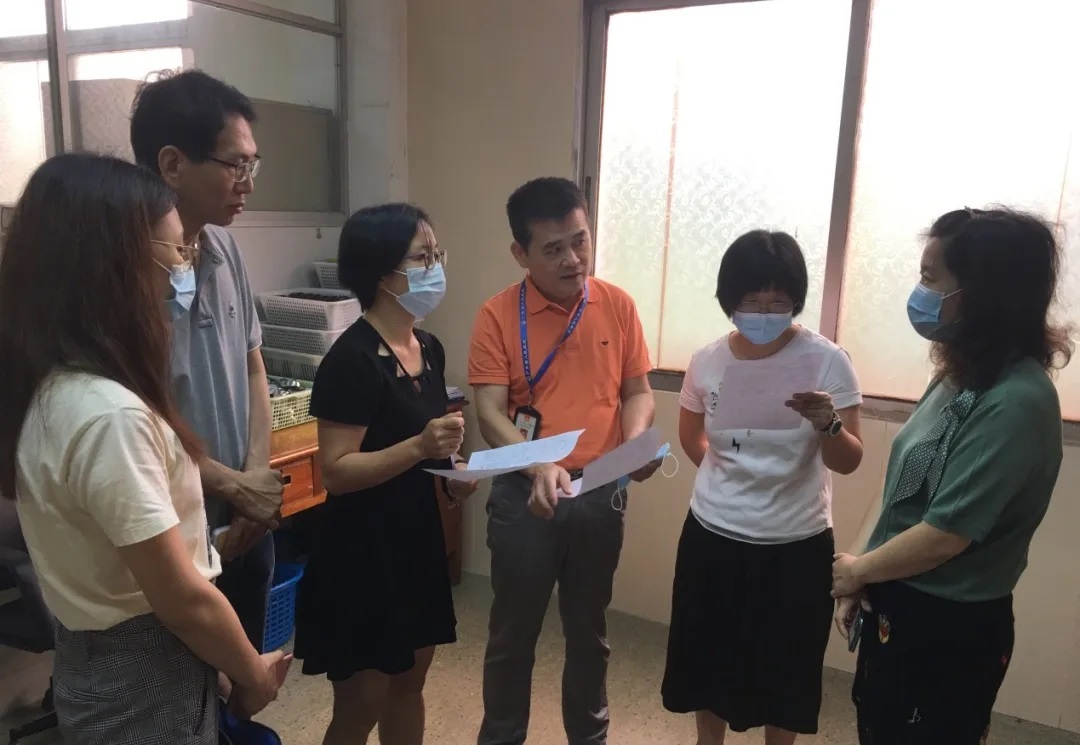 广州市海珠区市场监管局专家一行到白云山xc sports公司进行计量查抄领导