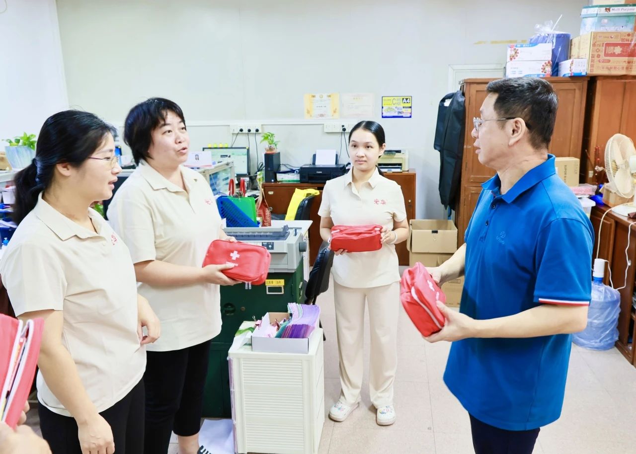 情系职工送清冷 身心护航保健全——白云山xc sports造药发展夏季防暑降温与健全关切系列活动